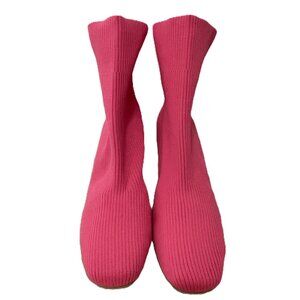NWOT Barbie Pink Knit Stretch Ankle Boots Size 8.5/9 EU 39